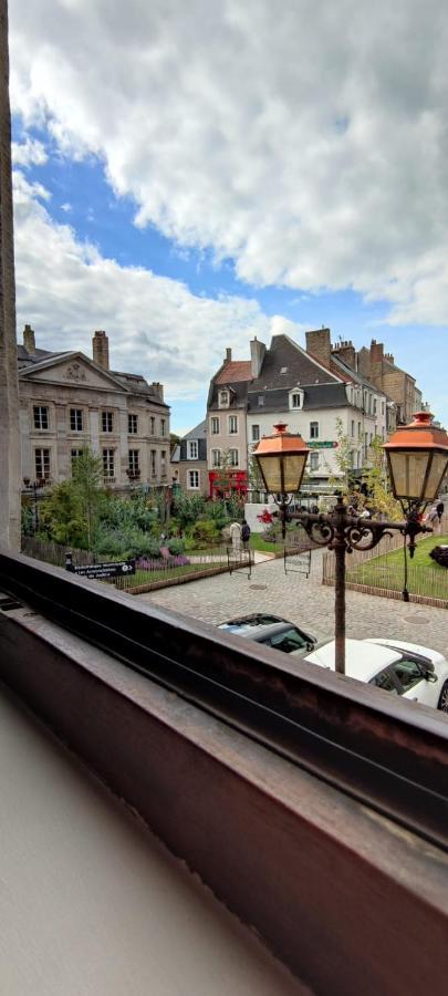 Le Godefroy De Bouillon Apartamento Boulogne-sur-Mer Exterior foto